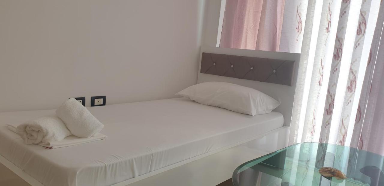 Redsun Apartment Vlore Luaran gambar