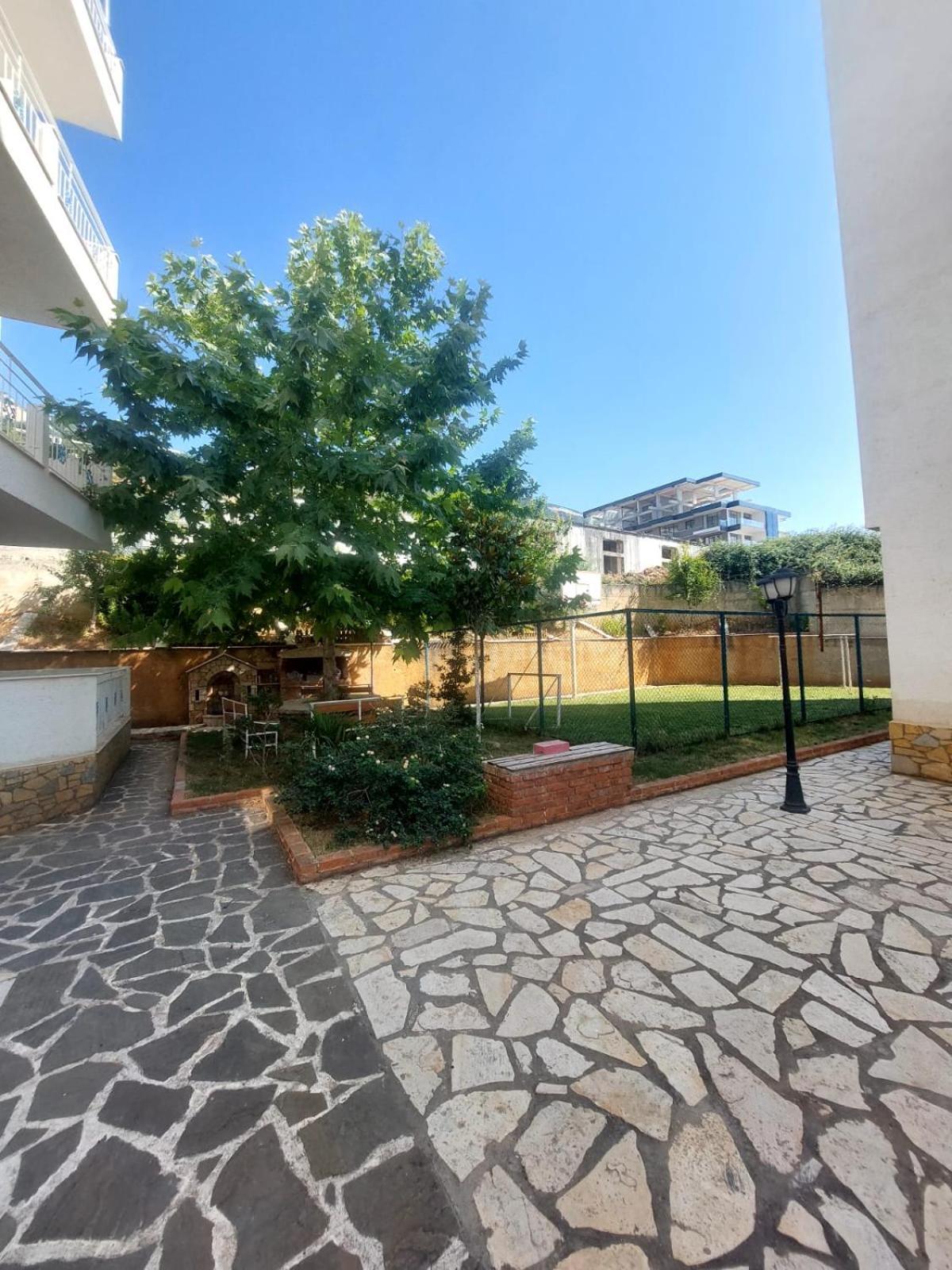 Redsun Apartment Vlore Luaran gambar