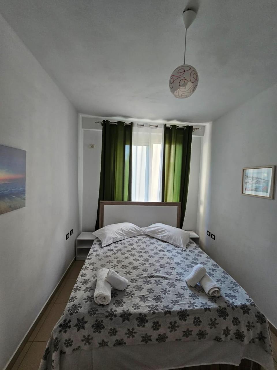 Redsun Apartment Vlore Luaran gambar