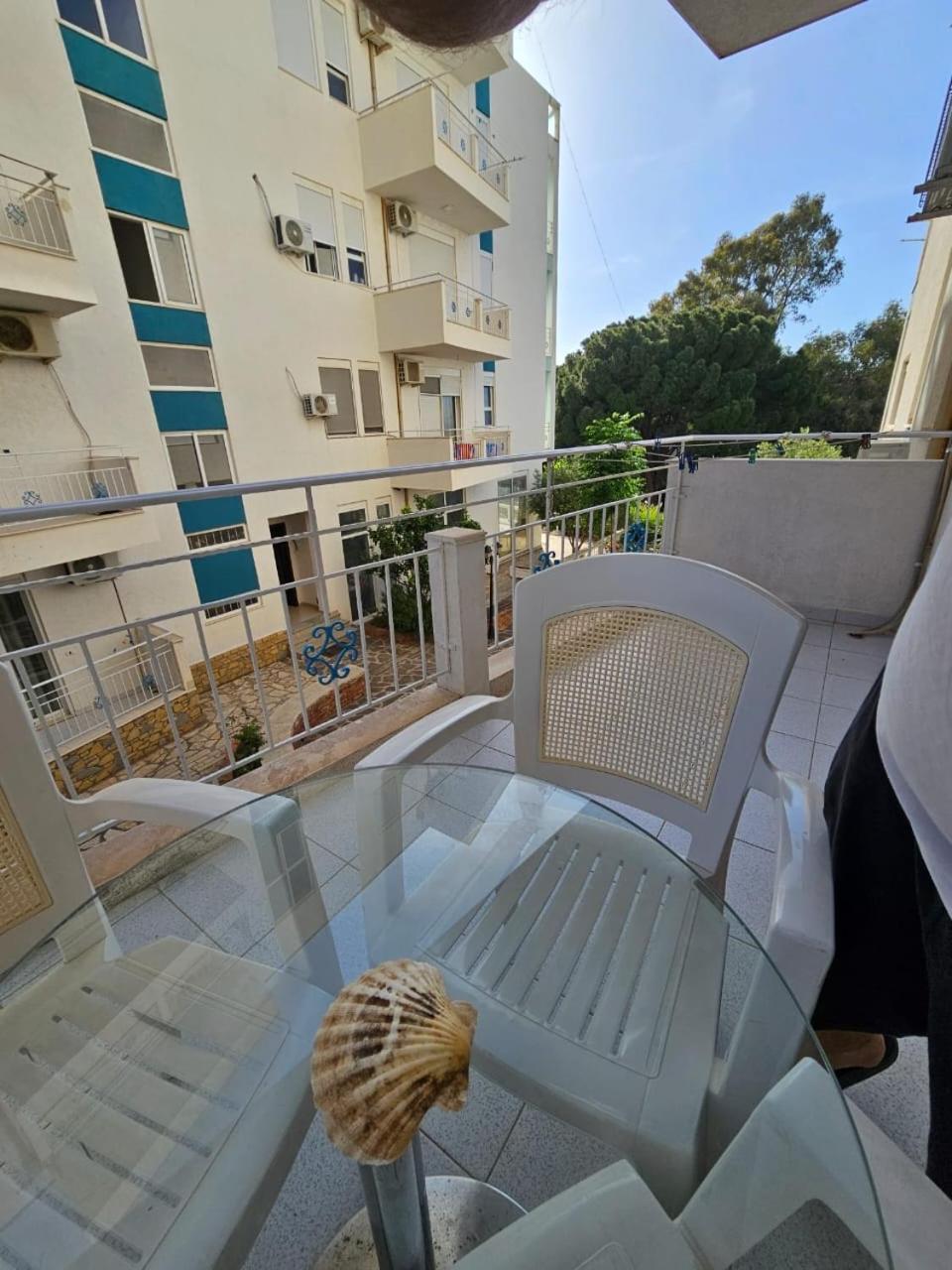 Redsun Apartment Vlore Luaran gambar