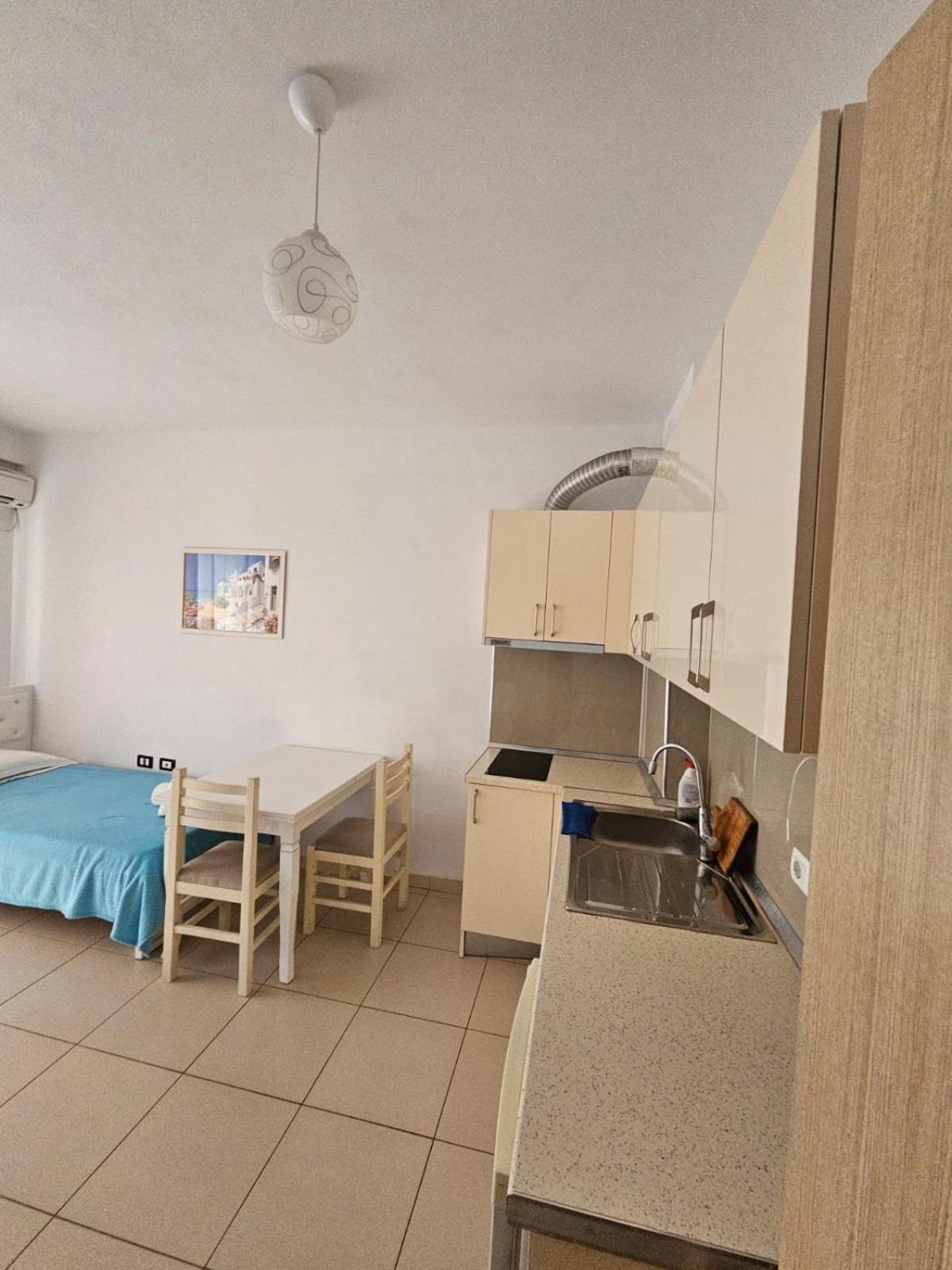 Redsun Apartment Vlore Luaran gambar