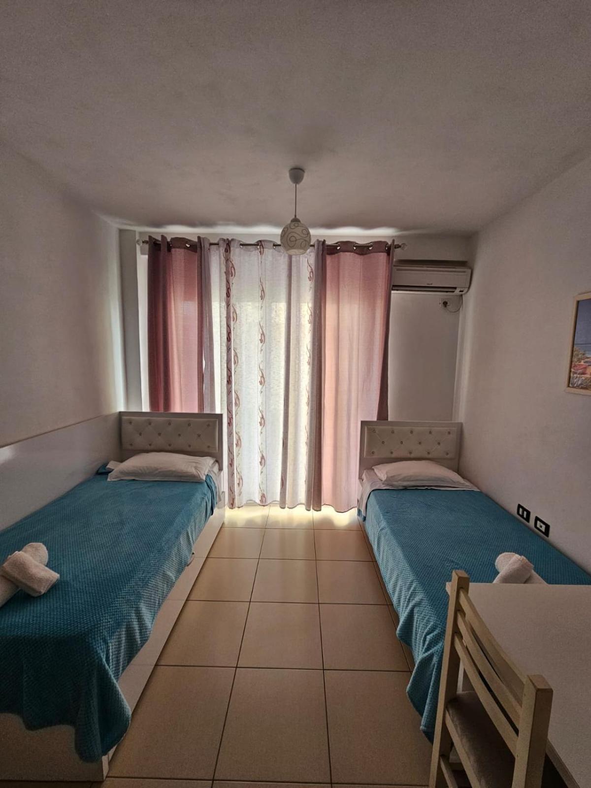 Redsun Apartment Vlore Luaran gambar