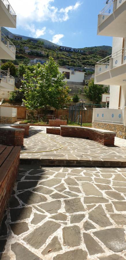 Redsun Apartment Vlore Luaran gambar