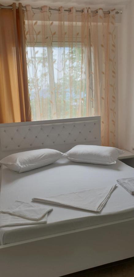 Redsun Apartment Vlore Luaran gambar
